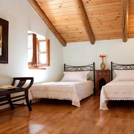 Villa Theasis