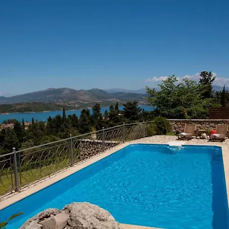 Theasis Villa *
